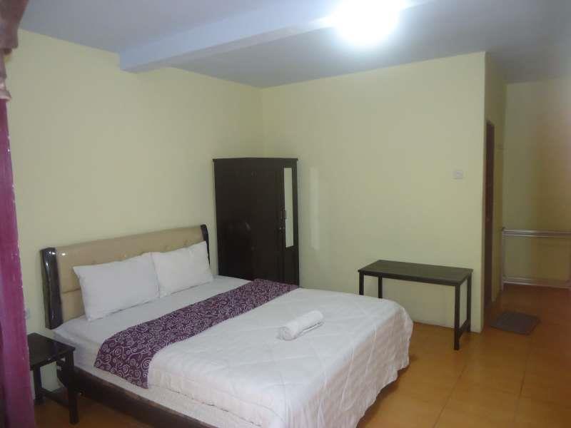 Adel'S Guest House Μαλάνγκ Εξωτερικό φωτογραφία