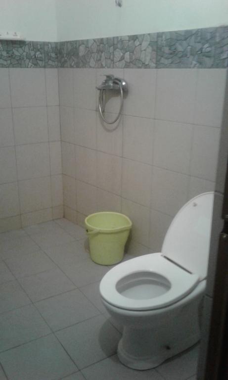 Adel'S Guest House Μαλάνγκ Εξωτερικό φωτογραφία