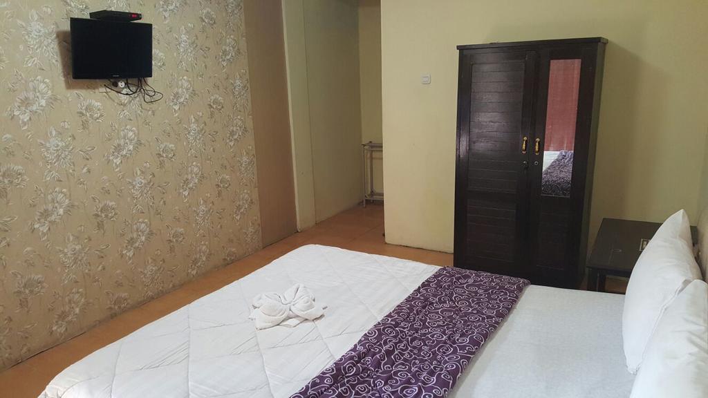 Adel'S Guest House Μαλάνγκ Εξωτερικό φωτογραφία